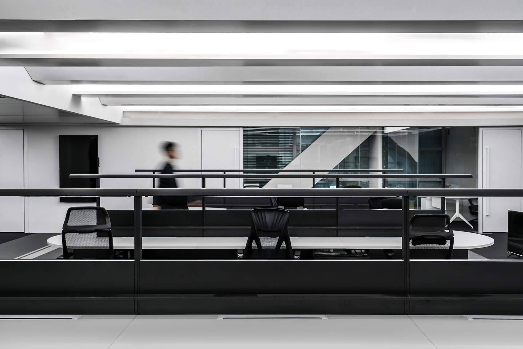010-uniteddata-group-headquarters-office-in-guangzhou-china-by-pmt-partners.jpg